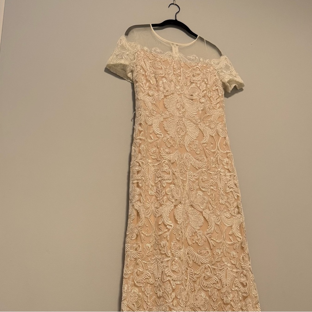 Violets & Roses Lace Dress in Cream